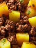 Picadillo de papa con carne molida