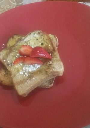 Una foto de Pan Francés con Fresas