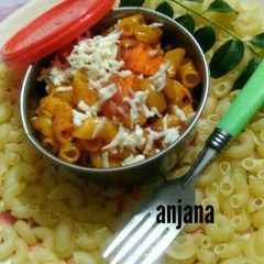 A picture of Macroni in indo Western style..