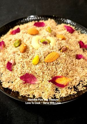A picture of Thandai Masala Powder.