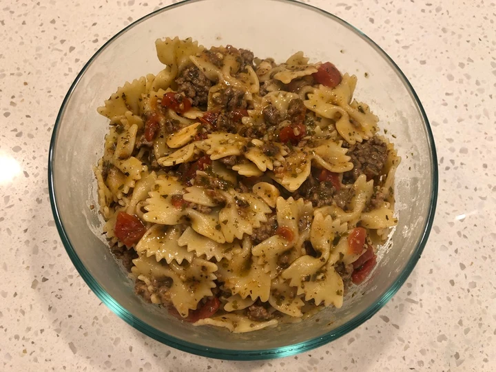Easy Ways Prepare Recipes Beef Pesto Farfalle the So Delicious Really Delicious.