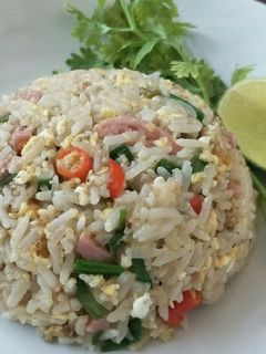 รูปของ ข้าวผัดแหนม