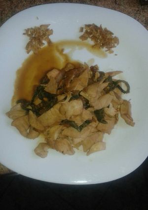 Una foto de Pollo con salsa de soja a mi manera dieta