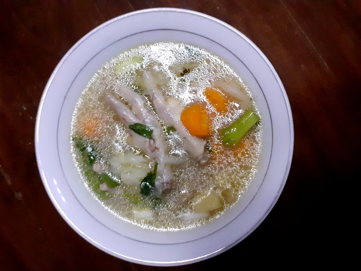 Yuk intip, Cara termudah bikin Sayur Sop Ceker Ayam  nikmat