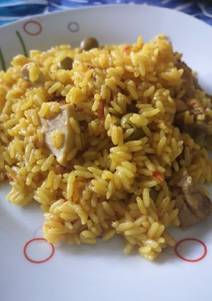 Una foto de 🥘Arroz con pollo🍗