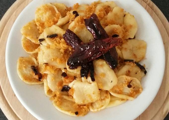 Ricetta Strascinati peperoni cruschi e mollica di pane di Adrian Erresei Di  Nardo - Cookpad