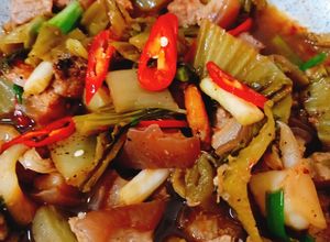 Hình của món Thịt kho dưa cải.