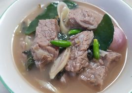 แกงรัญจวนเนื้อตุ๋น