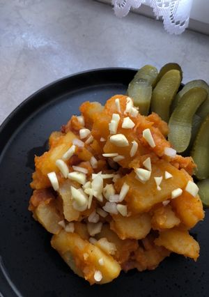 Paprikás krumpli 🥔🧄 recept fotója