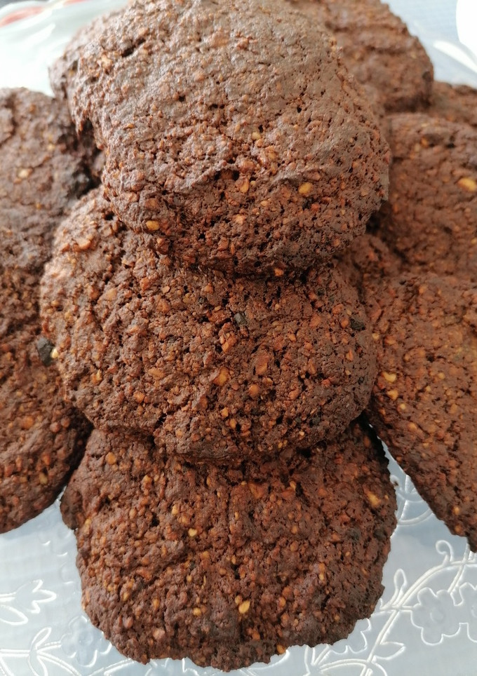 Una foto de Galletas sin gluten y sin azúcar de almendra, cacao, plátano..
