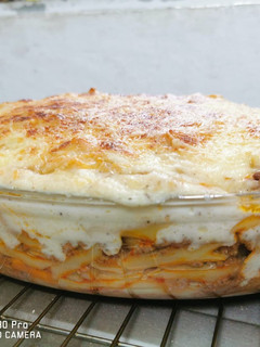 Una foto de Macarrones a la boloñesa(horno)