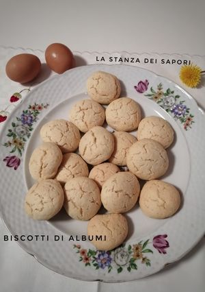 Foto di #109 Biscotti di albumi