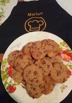 Una foto de Galletas de Avena con Vainilla, Nueces, Sésamo y Chispas de Chocolate