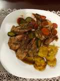 Langostinos con vegetales en salsa de soya