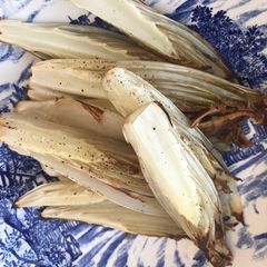 A picture of Grilled chicory.