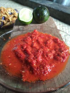 Foto resep Sambal mentah jeruk kunci seger