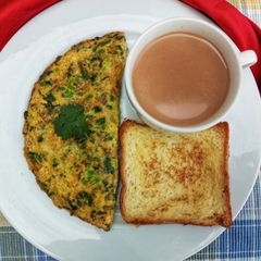Spring Onion Omelette💚🥚🍳 A picture of Spring Onion Omelette💚🥚🍳.