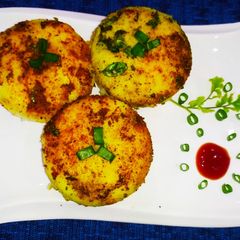 A picture of Idli Bomb.