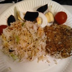 White rice with spring onion & sweet & smokey chicken breast A picture of White rice with spring onion & sweet & smokey chicken breast.