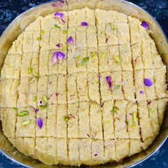 Batetano shiro/Aloo barfi A picture of Batetano shiro/Aloo barfi.