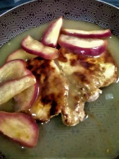 Una foto de Lomo de Cerdo🥩a la Manzana🍎