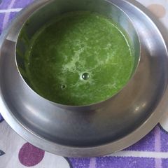A picture of Peanut and coriander chutney.