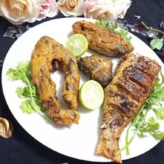 Besan main fry fish 🐟 😋 A picture of Besan main fry fish 🐟 😋.