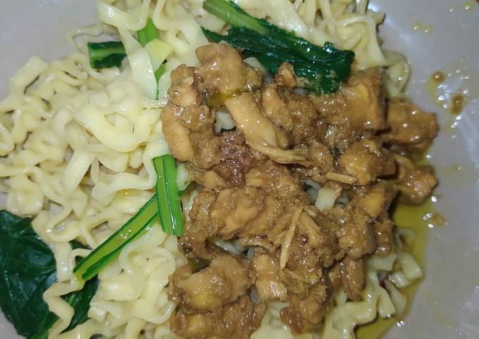 Mie ayam maknyuss