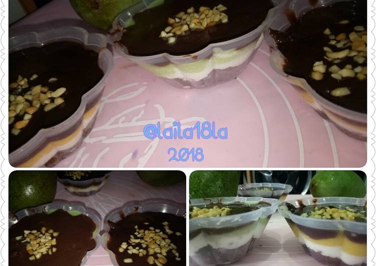 Langkah Mudah untuk Menyiapkan Brownies alpukat (avocado mouse + wipy cream + coklat ganache) yang Lezat