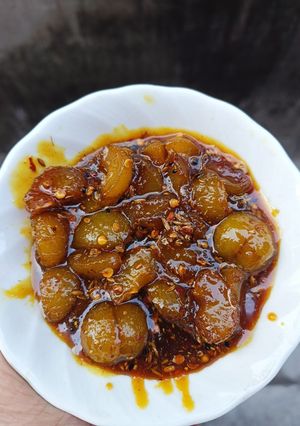 A picture of Amla Nolen Gur Aachar.