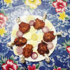 A picture of Homemade chicken lollipop.