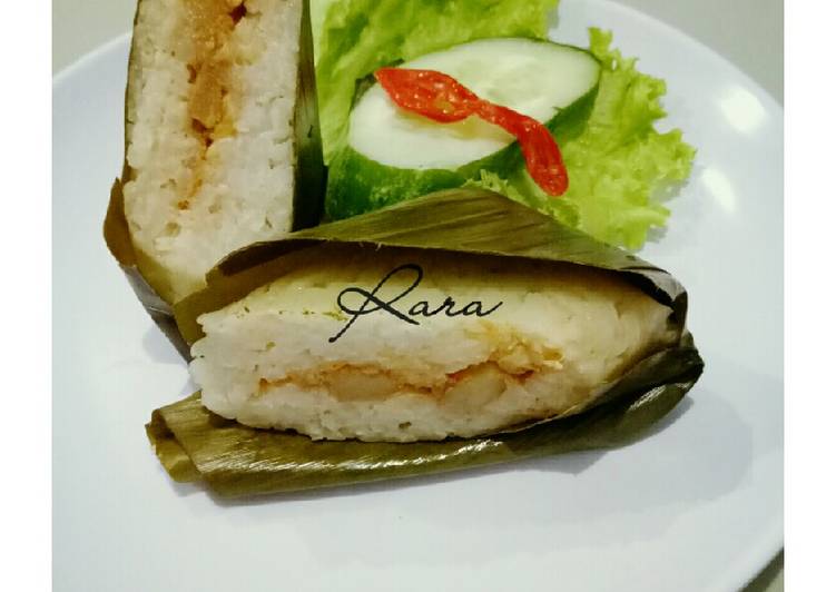 Buras sambal goreng dower