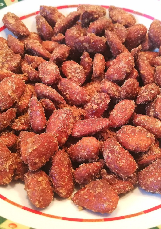 Una foto de Almendras garrapiñadas con azúcar moreno