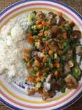 Pescado con verduras con zumo de ceviche