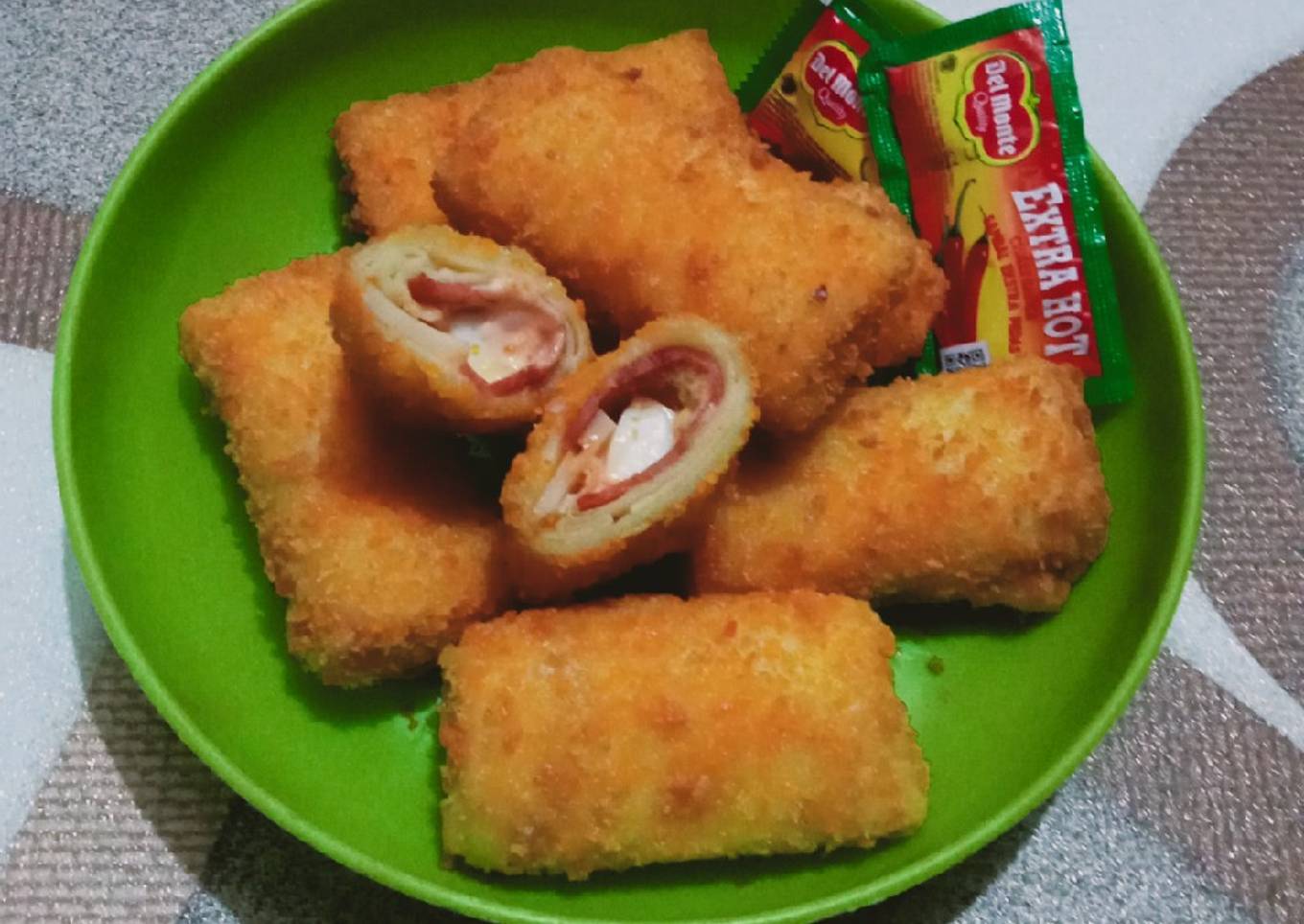 Risol mayo