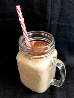 A picture of Chocolate Avacado shake.