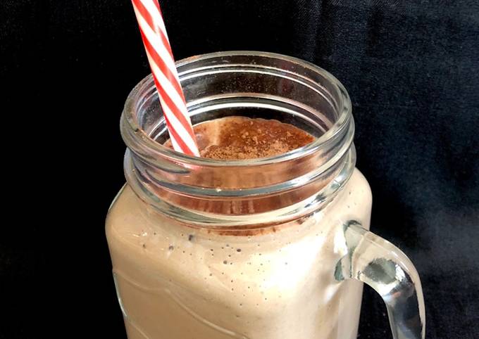 How to Make Award-winning Chocolate Avacado shake