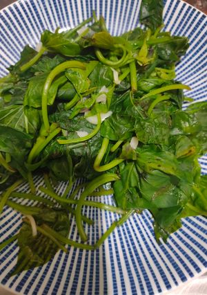 川燙地瓜葉 的食譜成品照片