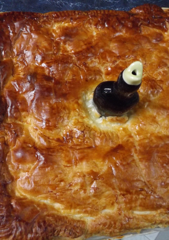 Una foto de Espléndida empanada de jamón al coñac