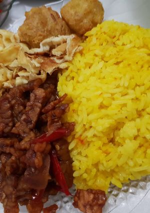 Foto resep Nasi Kuning (Magic com tanpa gagal)