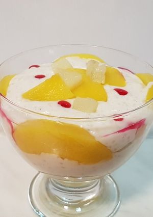 O poză a rețetei Budinca de tapioca cu fructe și lapte de cocos.