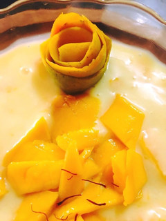 કેરી કસ્ટર્ડ (Mango Custard Recipe In Gujarati) રેસીપી મુખ્ય ફોટો