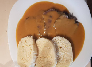 Vadasmarha knédlivel recept fotója