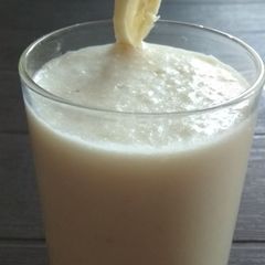 A picture of Simple banana milkshake.