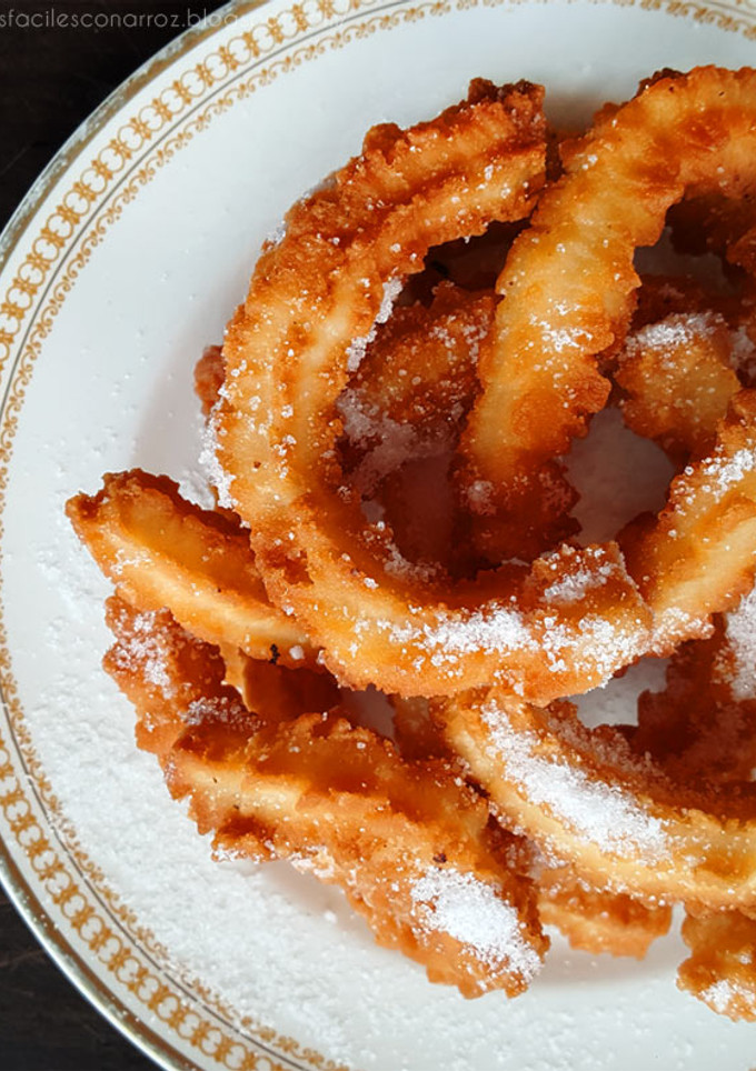 Una foto de Riquísimos churros con harina de arroz y almidón de maíz (SIN GLUTEN, SIN LACTOSA, ECONÓMICOS)