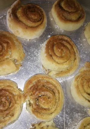 Una foto de Rolls de canela y azúcar