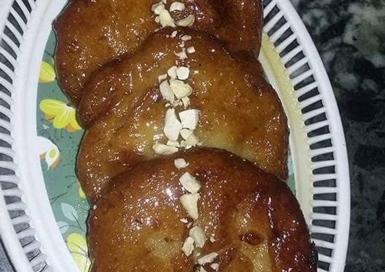 Wheat Flour Banana Chashni Puaa