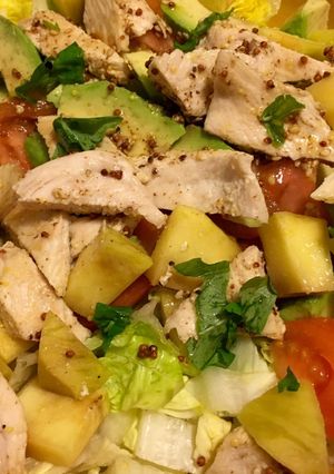 Foto principal de Ensalada con pollo a la mostaza y mango