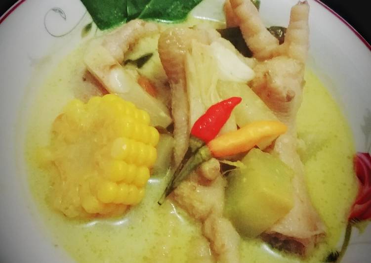 Sayur lodeh ceker