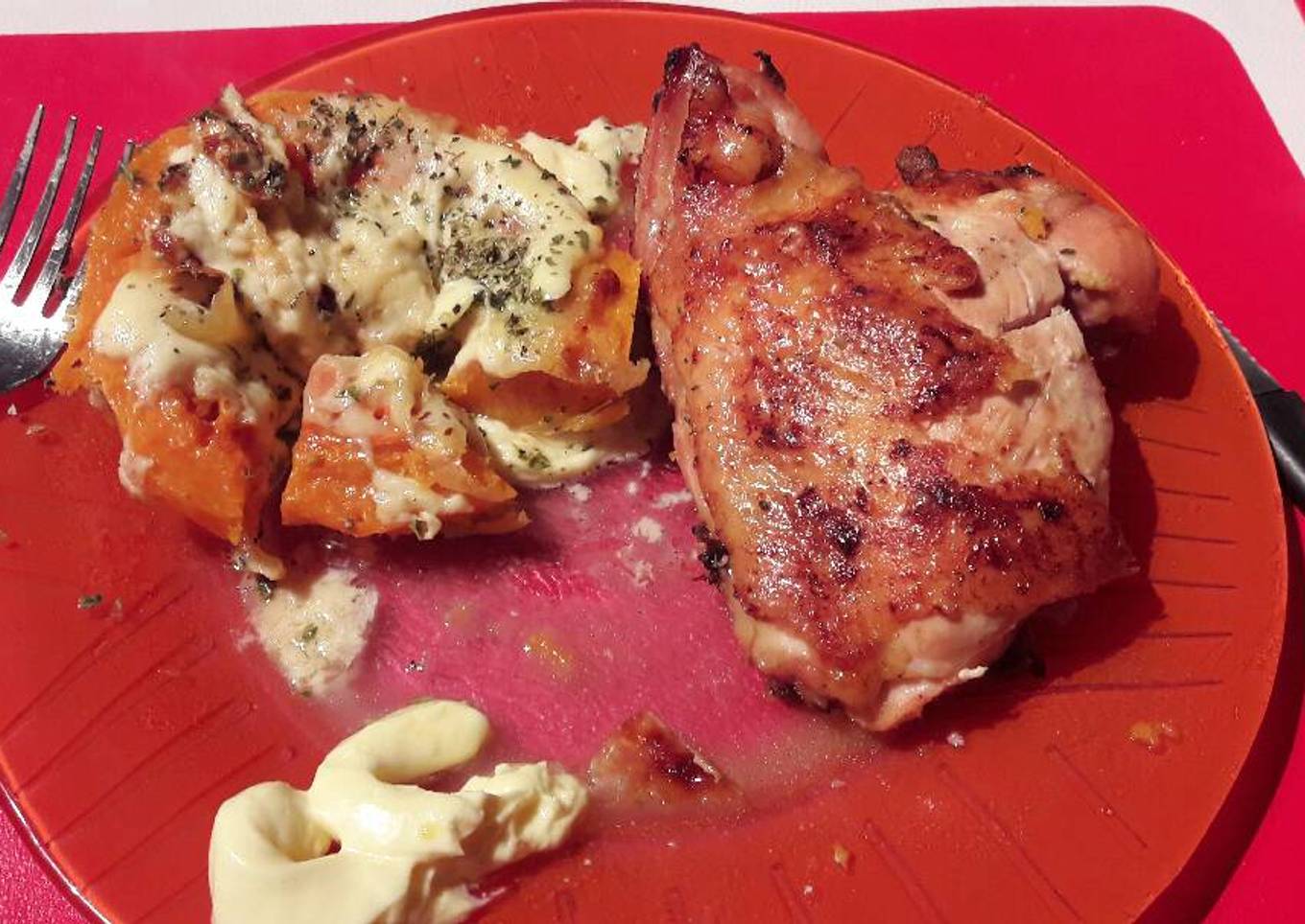 Pollo con rodajas de calabaza